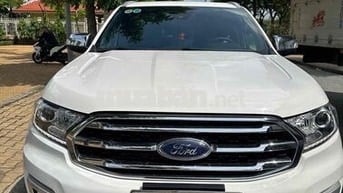 Ford Everest 2018 Titanium 2.0L 4x4 AT - 32000 km