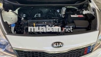 Kia Rio 2016 1.4 AT Sedan - 121000 km