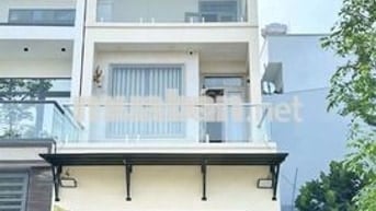 Bán nhà mặt tiền gần công viên đài truyền hình Vĩnh Long