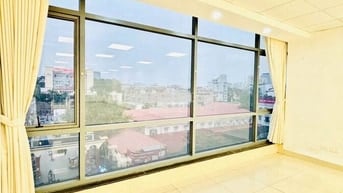 Cho thuê văn phòng tại phố Chùa Bộc - Đống Đa sàn 90m2 giá siêu rẻ