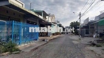 Cần tiền bán nhanh Căn nhà ngay HuỳnhThịMài Hóc MônSổHồngRiêng 830tr