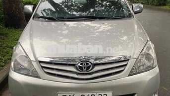 Toyota Innova 2009 G - 153000 km