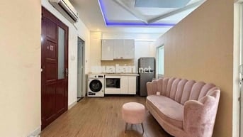 Cho Thuê 2PN-Full Nội Thất-Máy Giặt Riêng-Ban Công-Cửa Sổ Trời