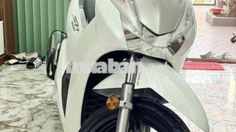 SH 300i xe nhập Ý Trắng Sporty