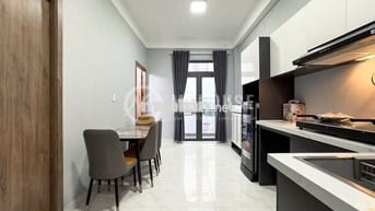 Căn hộ 2PN full nội thất ban công, cửa sổ thoáng mát Cao Thắng Quận 10