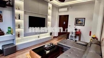 Bán Gấp Nhà Đẹp Ngọc Thụy - Gara Ô Tô - 30m Ra Mặt Phố - Ful Nội Thất