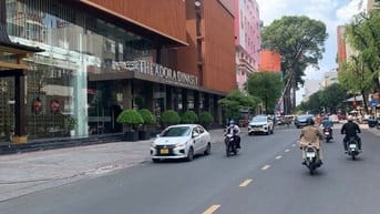 Bán nhà ngay mặt tiền Hai bà Trưng, P8, Q3.DT;5x21, 1tr2l, giá:32 tỷ