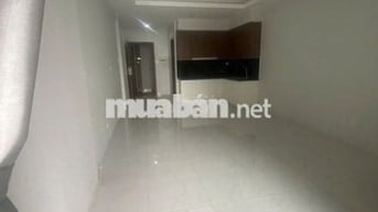Cho thuê căn Studio mát mẻ giá rẻ có máy lạnh giàn phơi như clip