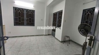 Căn hộ 60m2, 2 phòng ngủ, ngay trung tâm Quận 10, thuận tiện đi lại