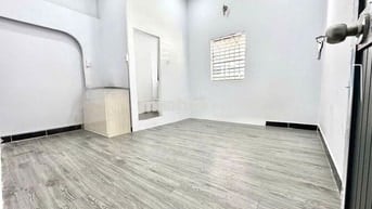 Phòng Cửa Sổ Giá Rẻ Kế IUH - Văn Lang