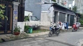 Bán nhà đúc 1 lầu,đường nhựa KDC rộng 7m,Diện tích: 5,40 × 15