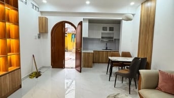 GẦN MẶT TIỀN ĐƯỜNG - HẺM 1 TRỤC - LÔ GÓC - NHÀ MỚI ĐẸP - 3 TẦNG BTCT