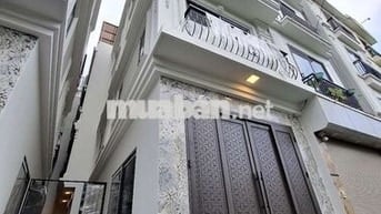 BÁN NHÀ SIÊU ĐẸP CỰ KHỐI LONG BIÊN 5 TẦNG FULL NỘI THẤT GIÁ CHỈ 5,X TỶ