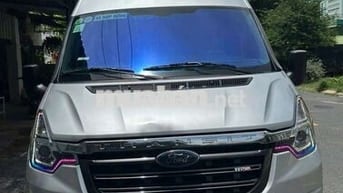 Ford transit 2023 Tiêu chuẩn - 10000 km