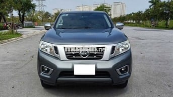 Bán gấp Nissan Navara 2016 2.5 MT 2WD Xám đẹp