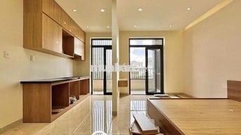 CHDV full nội thất tách bếp mới 100% ban công, máy giặt riêng thoáng