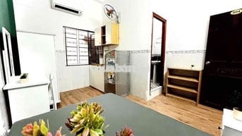 SIÊU PHẨM STUDIO CỬA SỔ ĐẦY ĐỦ NỘI THẤT CÁCH HUFLIT 200m
