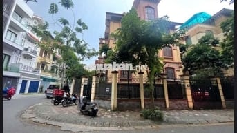 Tôi cần bán nhà Biệt Thự căn góc 5tầng phố Nguyễn Vĩnh Bảo Cầu Giấy