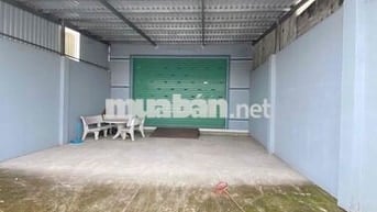 Cho thuê kho, xưởng 360m2 đường nhựa lớn