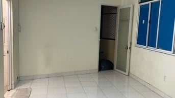 Cho nữ thuê phòng lầu 2: rộng 30 m2, hẻm 270 Nguyễn Trọng Tuyển, P8