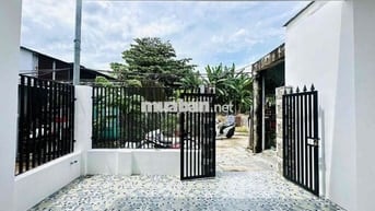 Nhà DT lớn kiệt ô tô đỗ tận sân sát cầu vượt ngã ba Huế