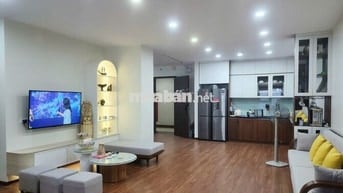 Căn hộ 136m2, 3PN, 1 Kho, 2VS, đầy đủ nội thất trừ đồ điện tử, Hà Đông