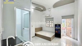 CĂN HỘ 2 PHÒNG NGỦ FULL NỘI THẤT GIÁ RẺ- CỬA SỔ TRỜI BAN CÔNG- FREE XE