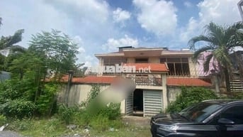 Siêu rẻ nhà nguyên căn dt 11❌20+1 lầu 2pn hẻm ô tô đậu trước An lạc BT
