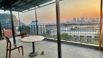 Chính chủ bán nhà đẳng cấp mặt đường Trịnh Công Sơn, Tây Hồ. 205m2