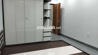 Chính chủ - Phòng mới đẹp - Full nội thất - Thang máy