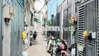 BÁN NHÀ ĐƯỜNG SỐ 4, P.11 - NGAY CÔNG VIÊN LÀNG HOA GÒ VẤP