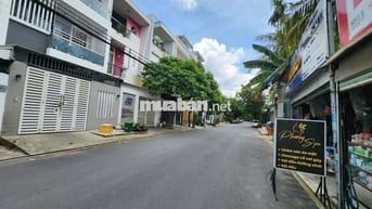 Cho thuê mặt tiền đường kdc hồng long 100m2.  10tr tháng, phù hợp kd