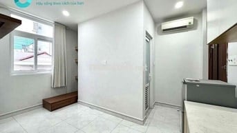 cho thuê căn hộ có cửa sổ trời ngay cầu chữ Y