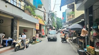 Bán nhà riêng kinh doanh giá rẻ nhất khu, tại phố Định Công Thượng 