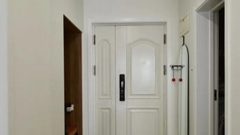 Cho thuê căn hộ cao cấp phố Vĩnh Hồ, đủ đồ, thang máy, diện tích 40m2