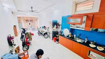 Trần Cung - Lô Góc 3 Thoáng - 6 Tầng Thang Máy - Ô Tô Qua Nhà