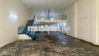 Kho, xưởng 320m2 Đường xe Conten 24/24 Hóc Môn