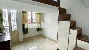 Duplex Ban Công + Cửa Sổ 22m2 - Ngã 4 Phú Nhuận - CV Hoàng Văn Thụ