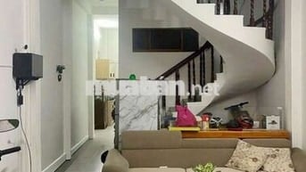 Cho thuê nhà mới, rộng rãi, 4pn 2wc, hẻm tải thông, Lê Đức Thọ p16 GV