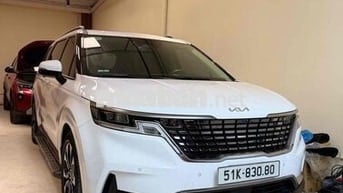 Kia Carnival 2023 Signature 2.2D - 42000 km