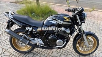 Honda CB400 Vtec 3