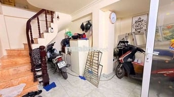 Nhà Phố An Dương, cách phố và ô tô vài bước, 23m, 6 tầng.