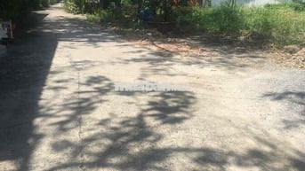 chủ gửi bán lo đất nhi bình  dt 1100 m thổ cư 300