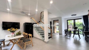 Cho thuê Nhà phố vườn 1 trệt 1 lầu 3pn 3vs full nội thất cao cấp