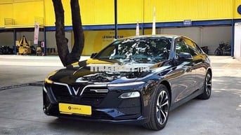 VinFast Lux A2.0 2022 A2.0 Tiêu chuẩn - 28000 km
