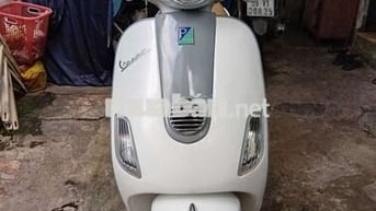 Cần bán xe vespa zin chưa mở đầu
