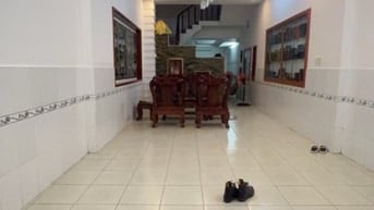 NHÀ XÂY 4 TẦNG - MẶT TIỀN ĐƯỜNG 32 - PHƯỜNG 10 QUẬN 6 ( 14.5 TỶ )