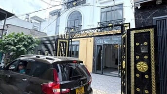 SIÊU PHẨM ⭐️VILLA PHỐ 3 Lầu tuyệt đẹp Cao cấp hẻm XH 5m Bùi Quang Là 