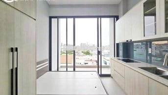 Studio ban công - Full NT - Trung tâm Quận 7