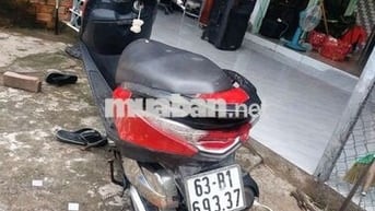 Xe 9 chủ đang chạy